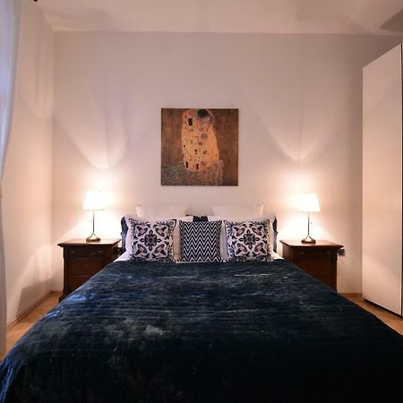 דירות פראג Cozy Flat By The Astronomical Clock מראה חיצוני תמונה