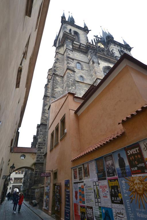 דירות פראג Cozy Flat By The Astronomical Clock מראה חיצוני תמונה