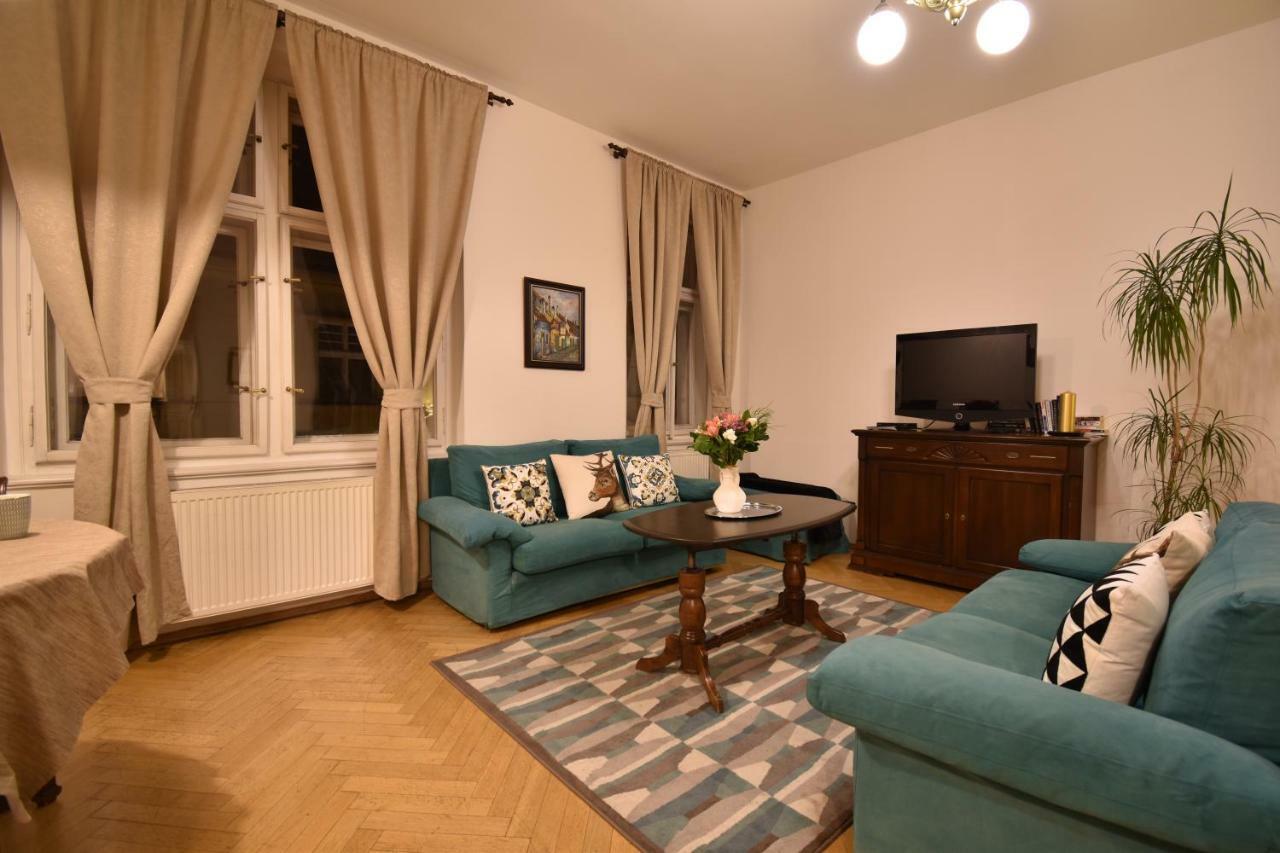 דירות פראג Cozy Flat By The Astronomical Clock מראה חיצוני תמונה