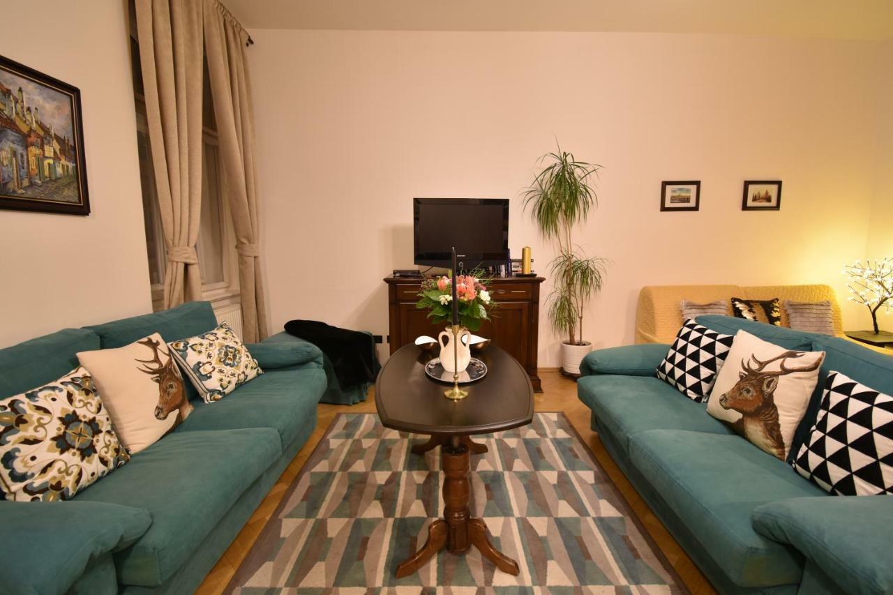 דירות פראג Cozy Flat By The Astronomical Clock מראה חיצוני תמונה
